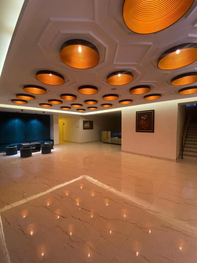 Barhat Hotel & Spa Тараз Экстерьер фото