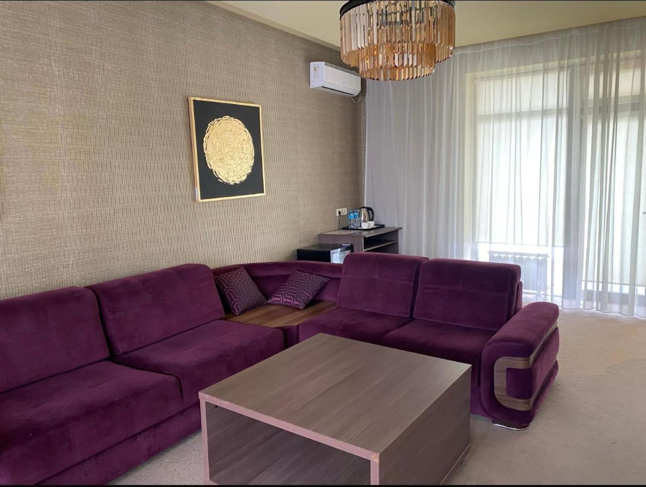 Barhat Hotel & Spa Тараз Экстерьер фото