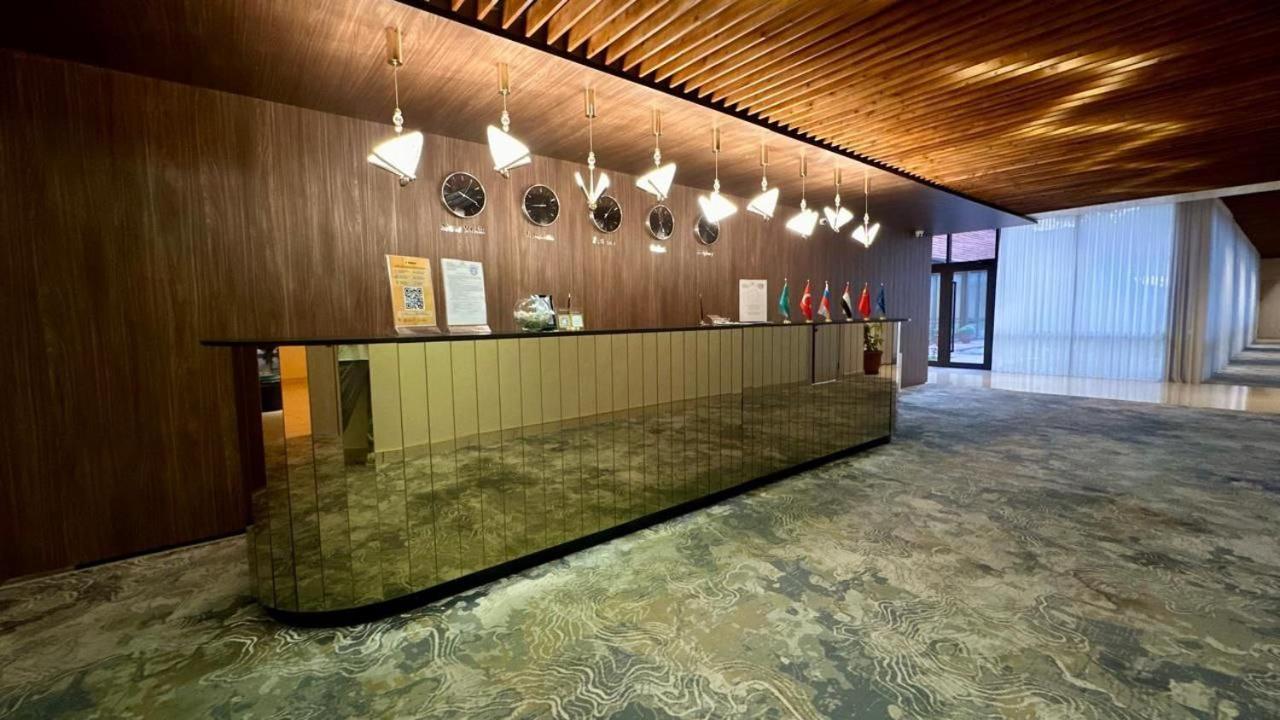 Barhat Hotel & Spa Тараз Экстерьер фото