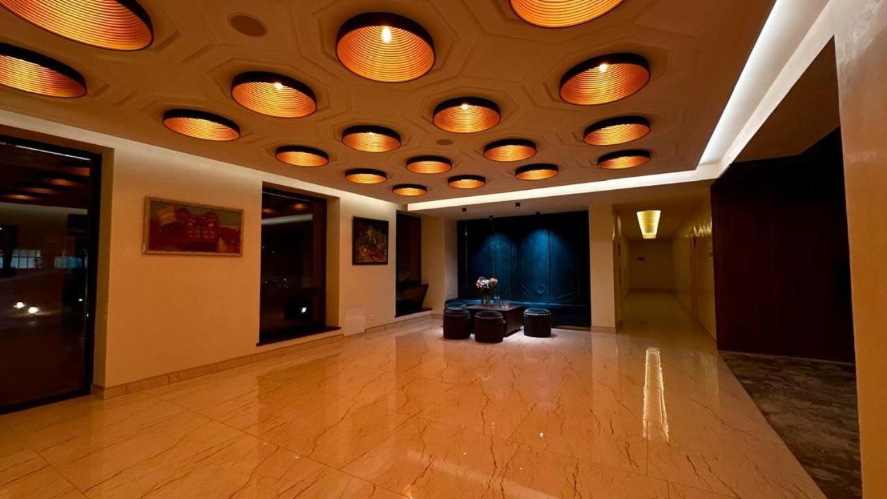 Barhat Hotel & Spa Тараз Экстерьер фото
