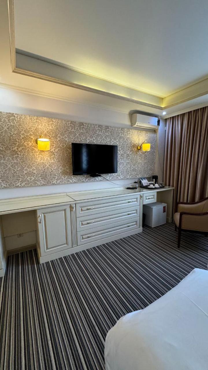 Barhat Hotel & Spa Тараз Экстерьер фото